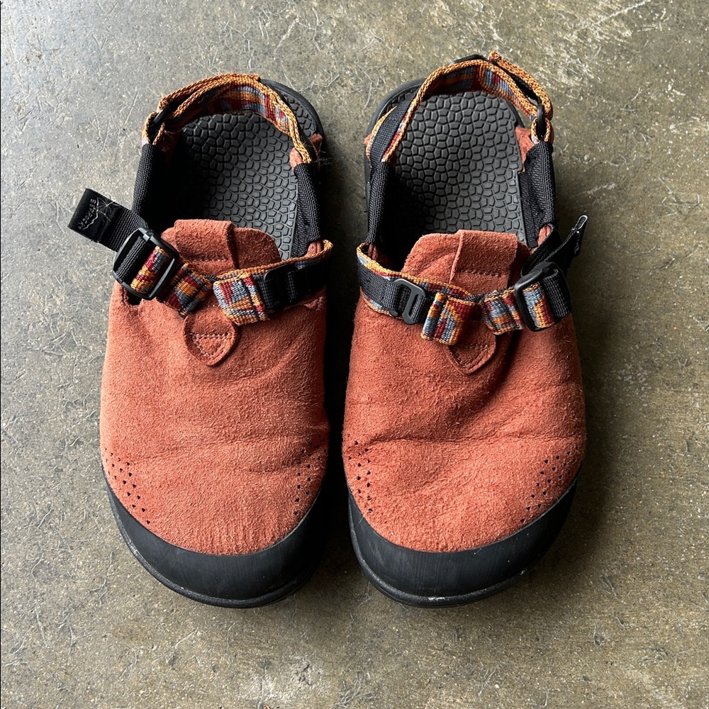 Bedrock clogs